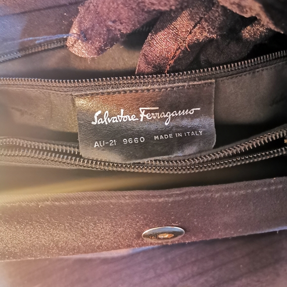 SALVATORE FERRAGAMO Bundle - Picture 10 of 11